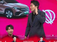 开云体育登录入口-LPL解说管泽元在全球先锋赛中调侃音画不同步问题，引发网友热议