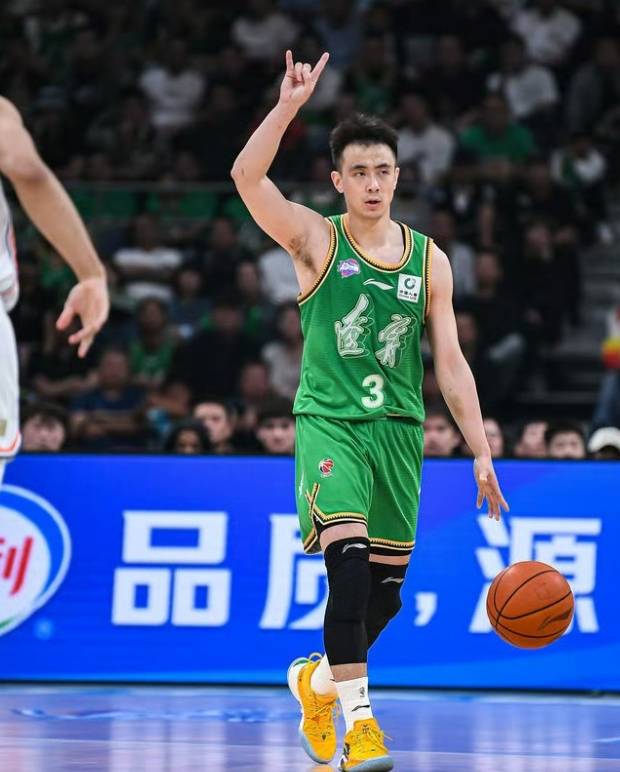 劳森17分新疆胜北控张宁25分山西加时胜深圳的简单介绍